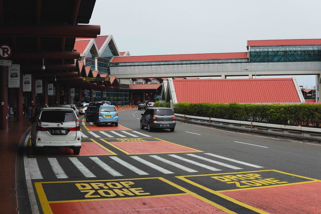 Die Drop-Off Zone des Jakarta Soekarno-Hatta international airport in Indonesien