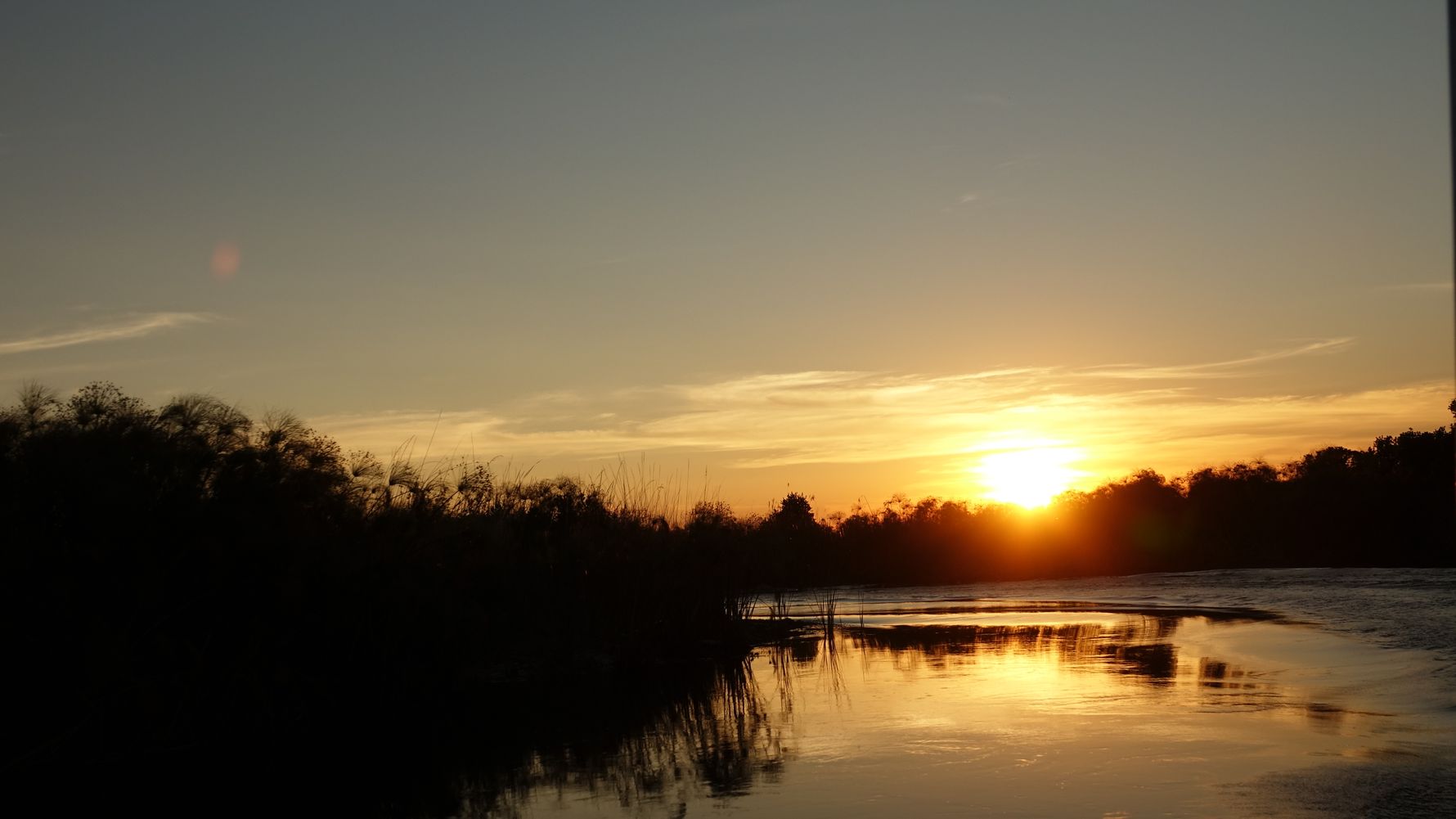 landingpage-safari-botswana-delta-sonnenuntergang-natucate