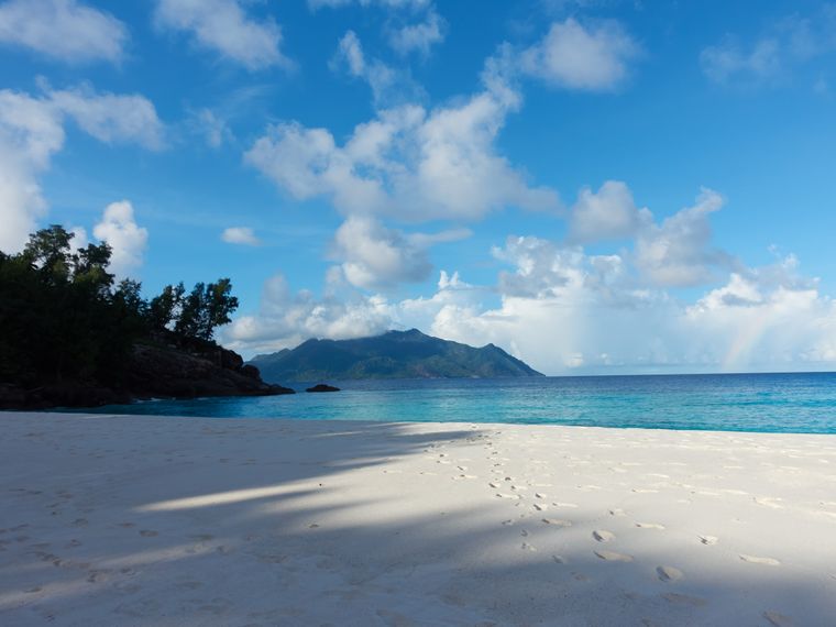 erfahrungsberichte-freiwilligenarbeit-seychellen-north-island-artenschutz-katrin-strand-insel-natucate