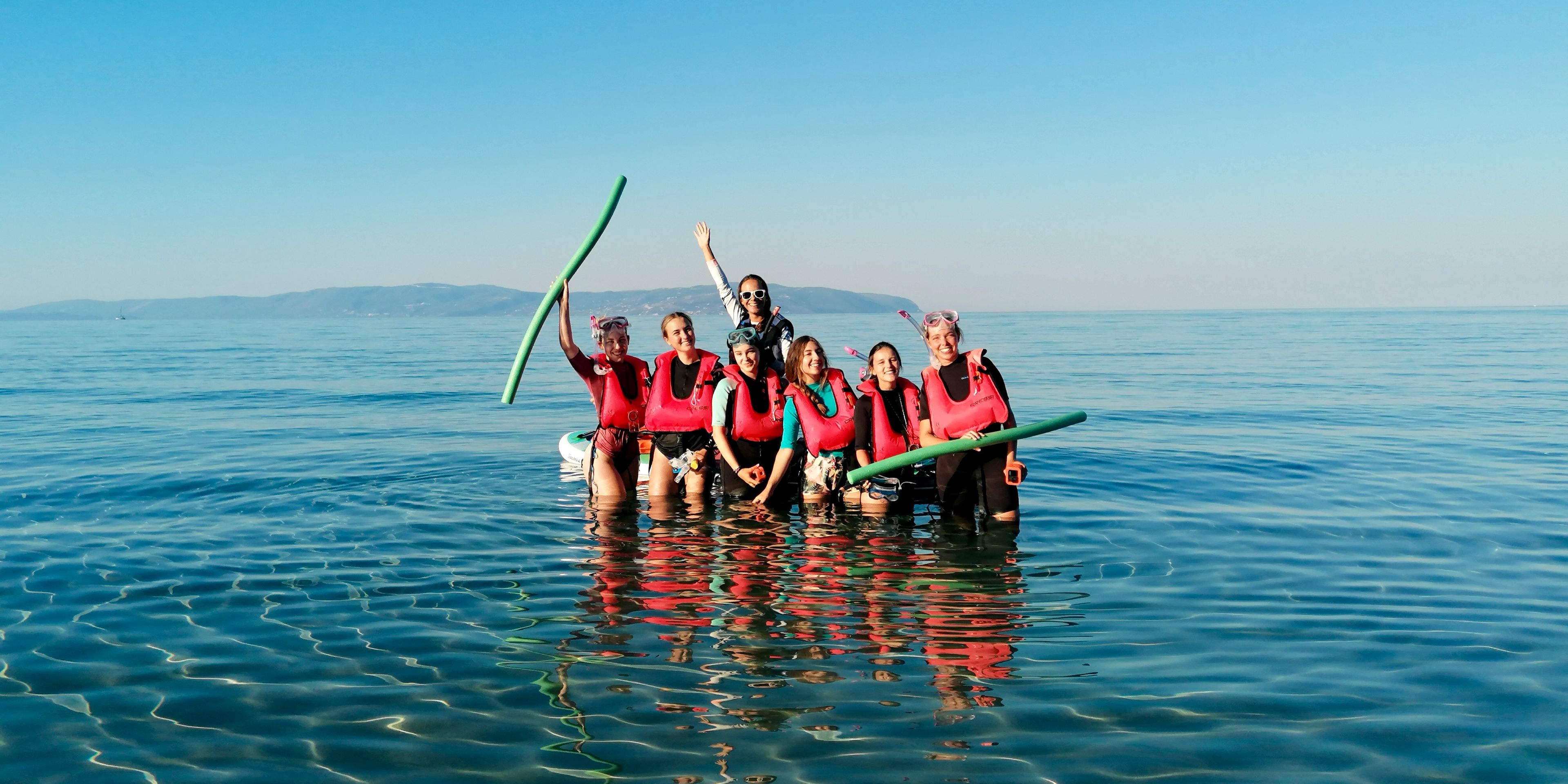natucate-volunteering-greece-swimming-group-marine-conversation