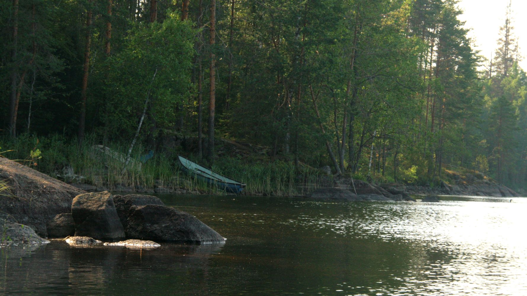 laenderinformationen-schweden-see-wald-natucate