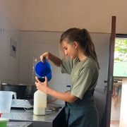 natucate-blog-review-sambia-klara-bottle-elephants
