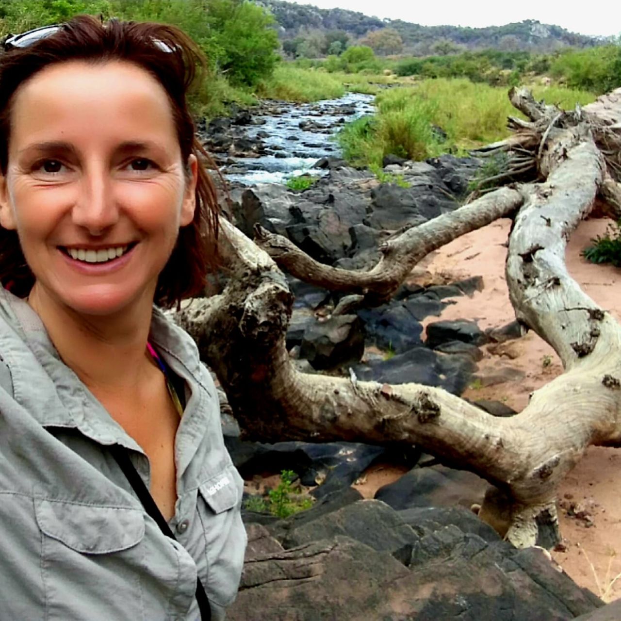 erfahrungsberichte-rangerkurse-professional-field-guide-jutta-teilnehmer-fluss