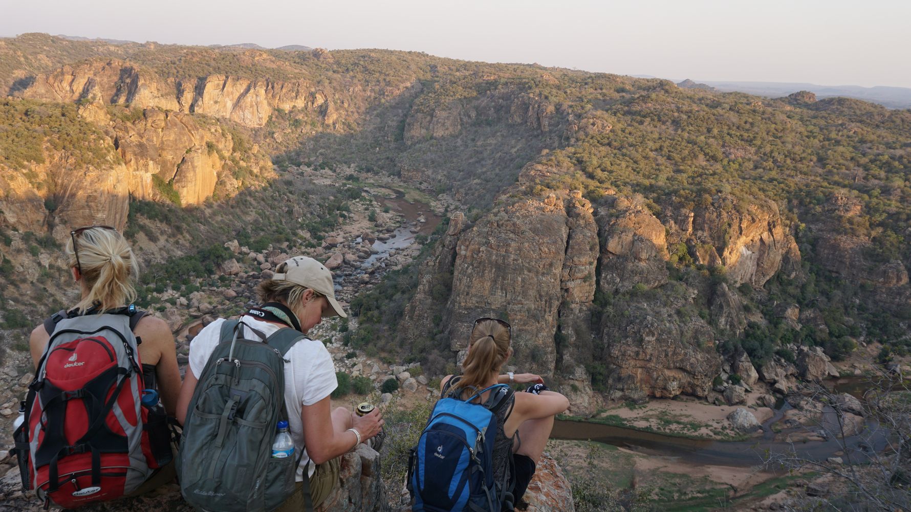 erfahrungsberichte-naturreise-afrika-private-wilderness-experience-lara-schlucht-natucate