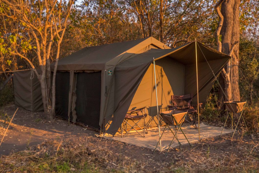 natur-und-rangerkurs-botswana-afrika-san-survival-skills-tracking-bushcraft-unterkunft-safari-zelt-natucate