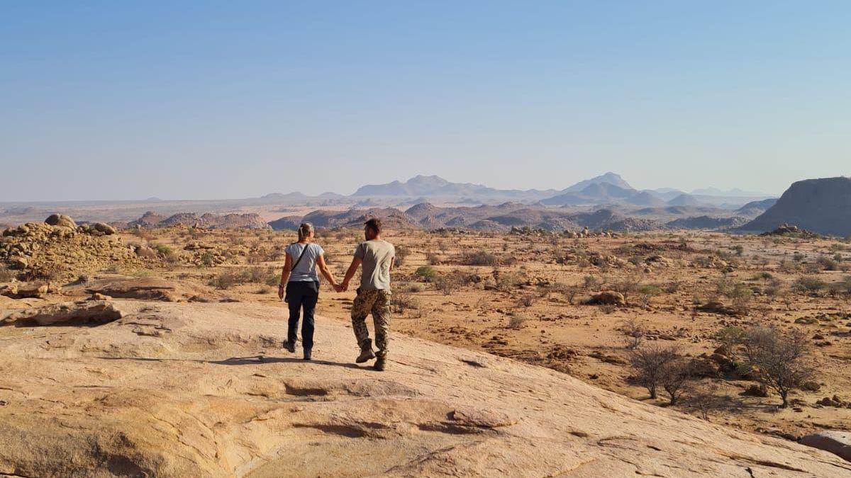 natucate-blog-review-namibia-loretta-hans-walking