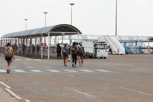 reise-safari-delta-caprivi-maun-airport