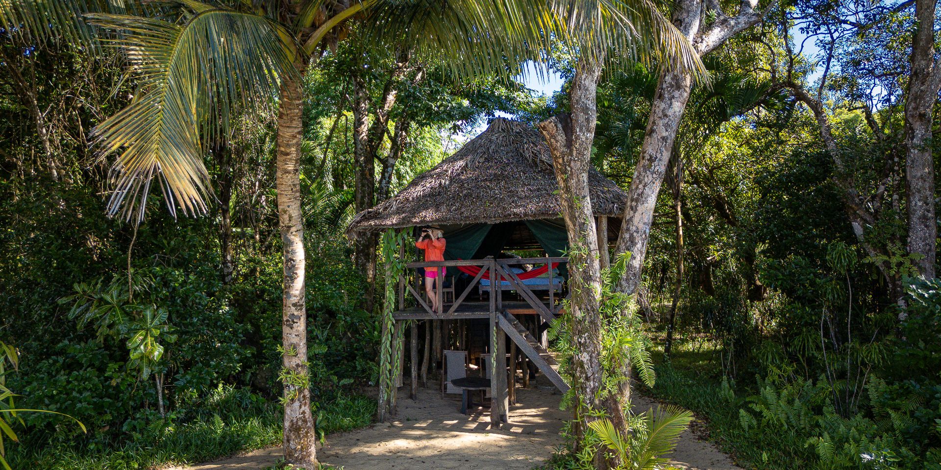 natucate-madagascar-pwe-mody-beach-masoala-tented-huts-outside