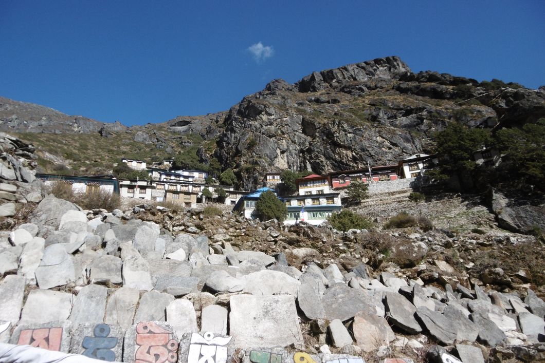 naturreise-nepal-great-himalaya-trail-section-3b-dorf-natucate