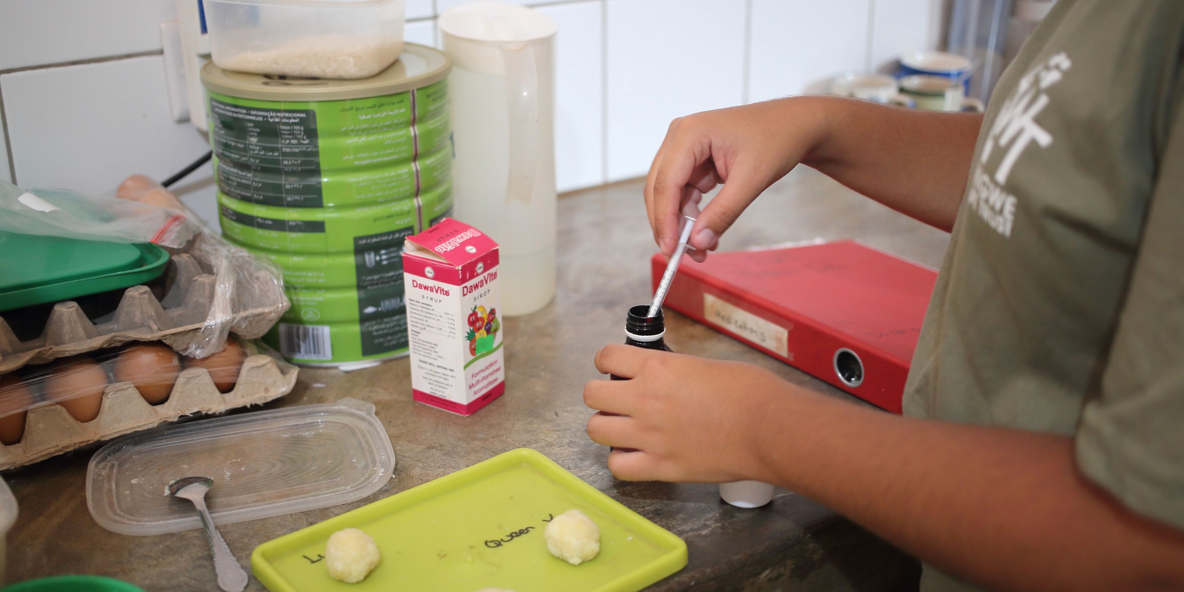 natucate-malawi-lilongwe-volunteer-medication