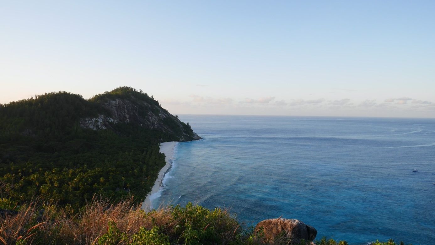 erfahrungsberichte-freiwilligenarebit-seychellen-north-island-romy-ozean