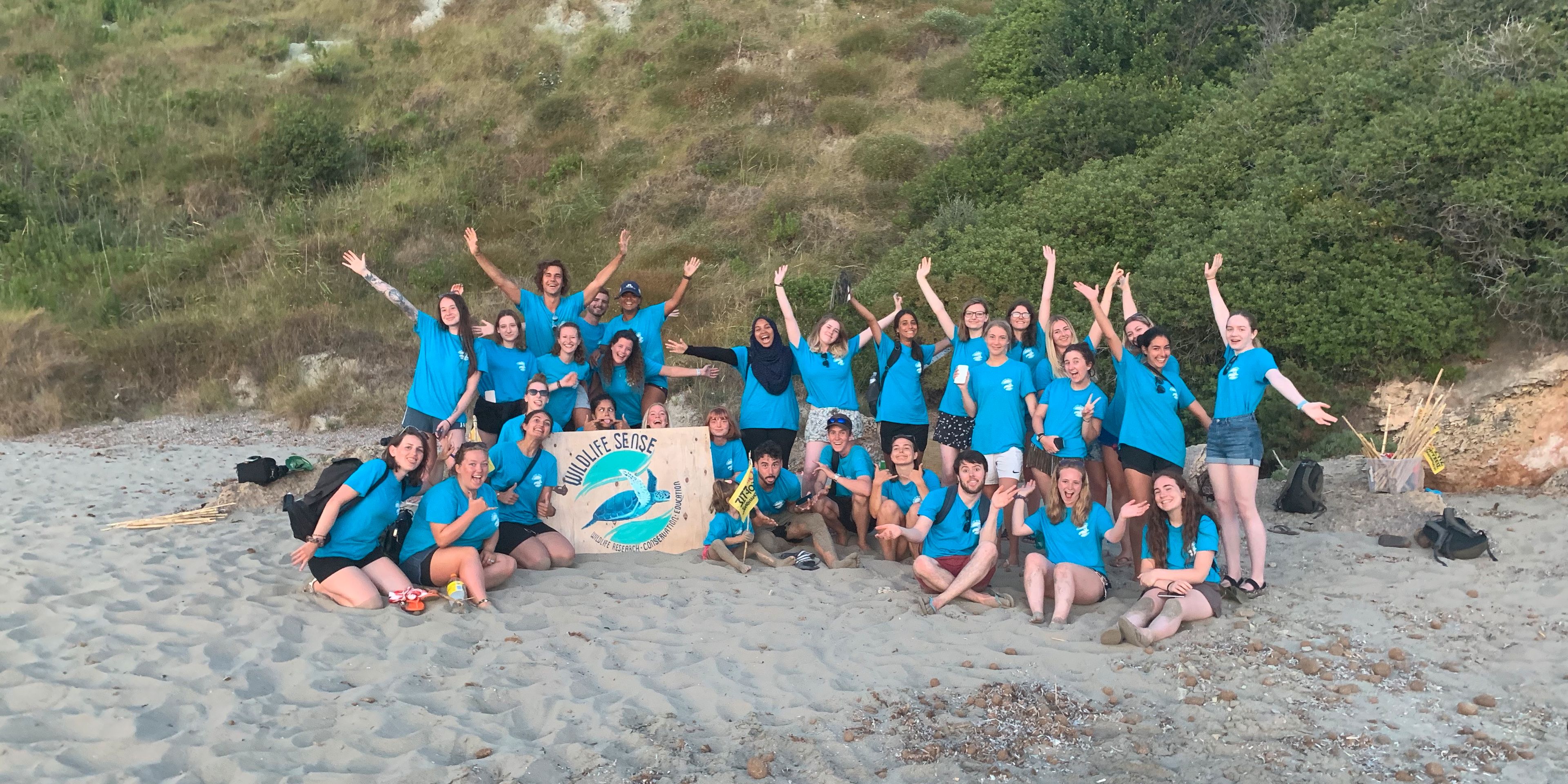 freiwilligendienst-griechenland-kefalonia-gruppenbild-strand2