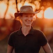 erfahrungsberichte-rangerkurse-suedafrika-field-guide-level-1-katharina-teilnehmerin-sonnenuntergang-natucate