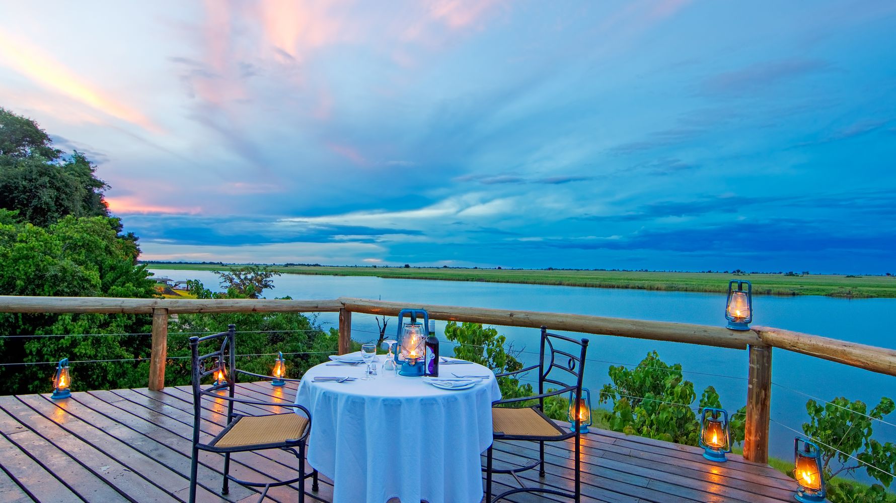 blog-ratgeber-botswana-chobe-game-lodge-dinner-natucate